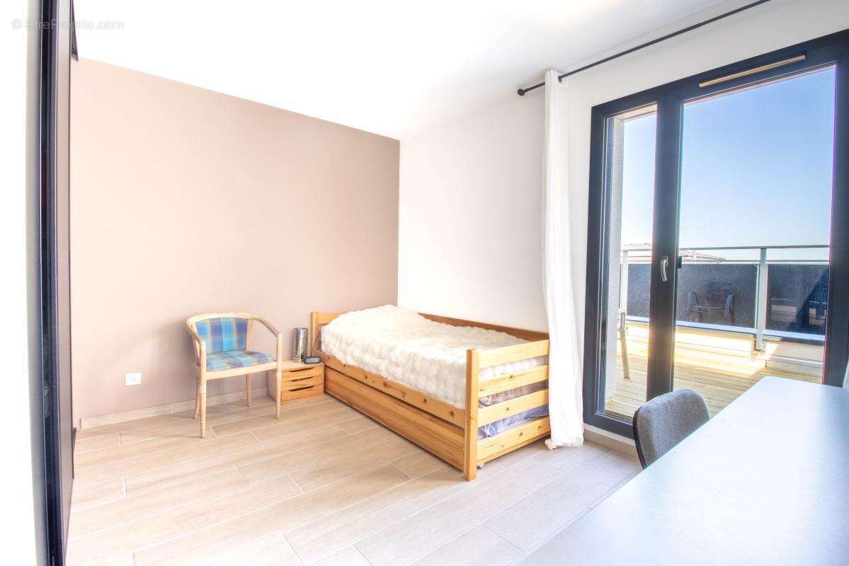 Maison Contemporaine 220 m² 5 Chambres - photo 15