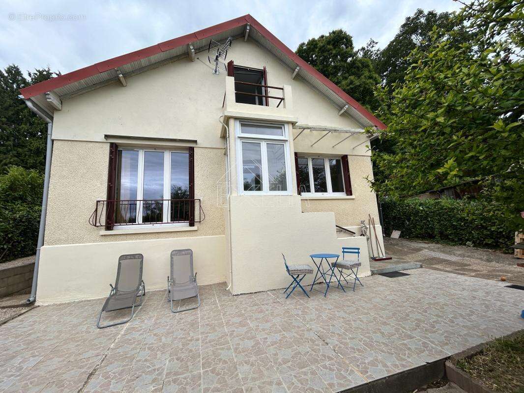 Maison à ROSNY-SUR-SEINE
