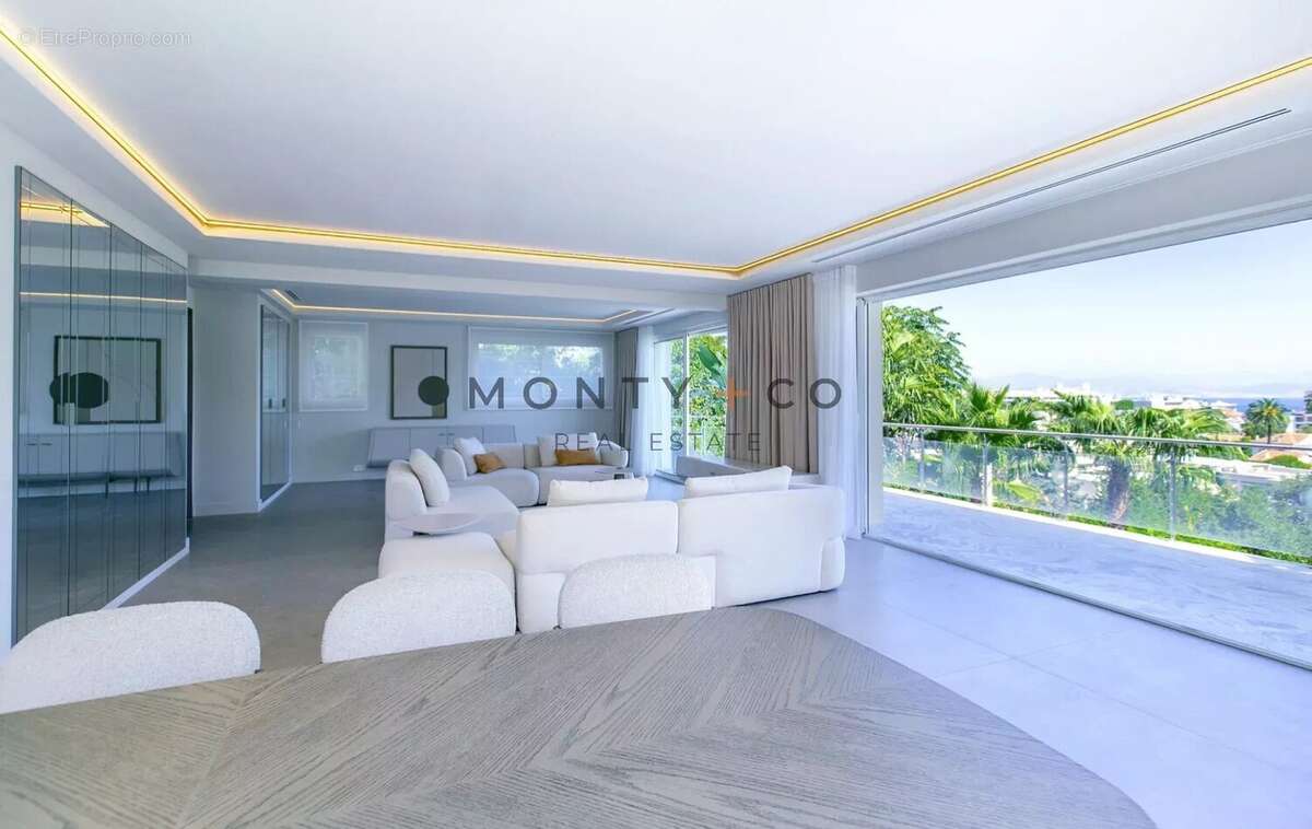 Maison à ANTIBES