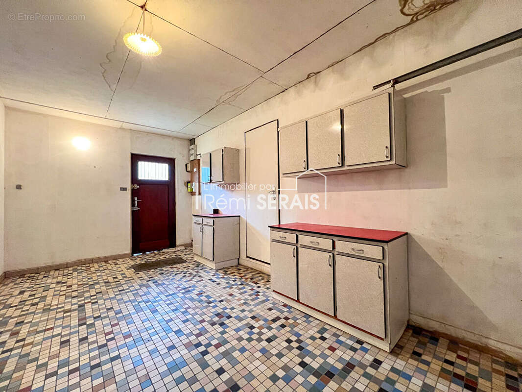 Maison à MONTMERREI