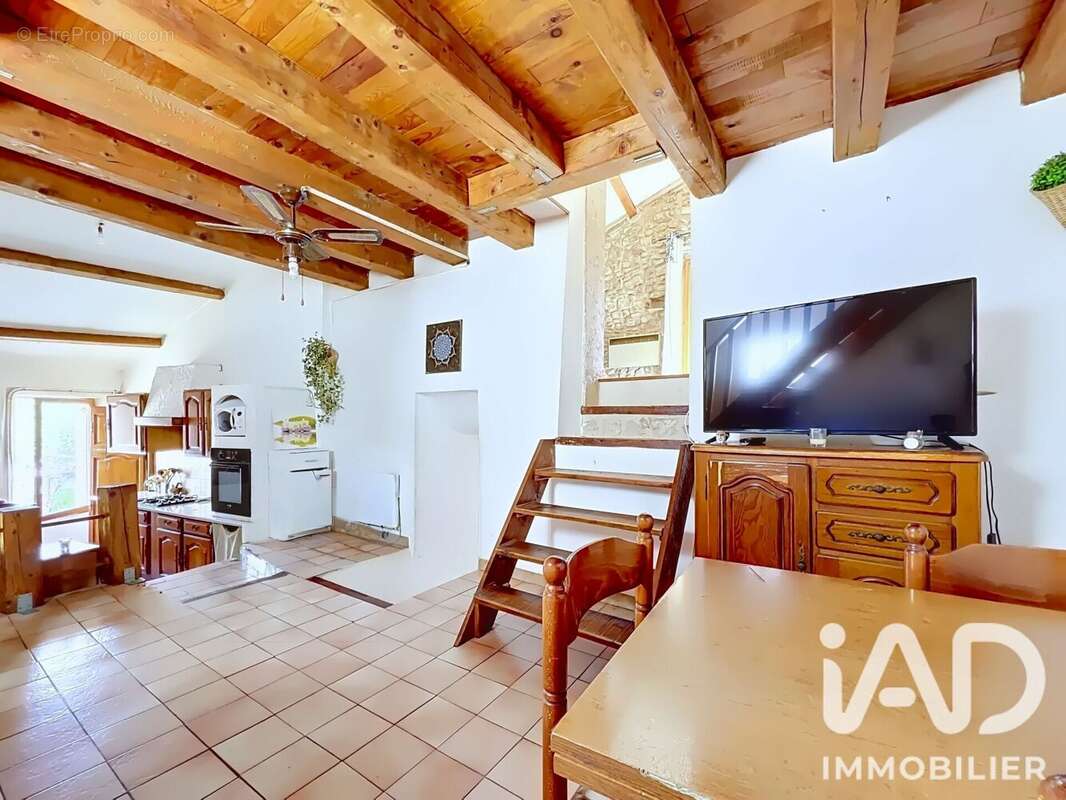 Maison 64 m² à Sigonce  - photo 5