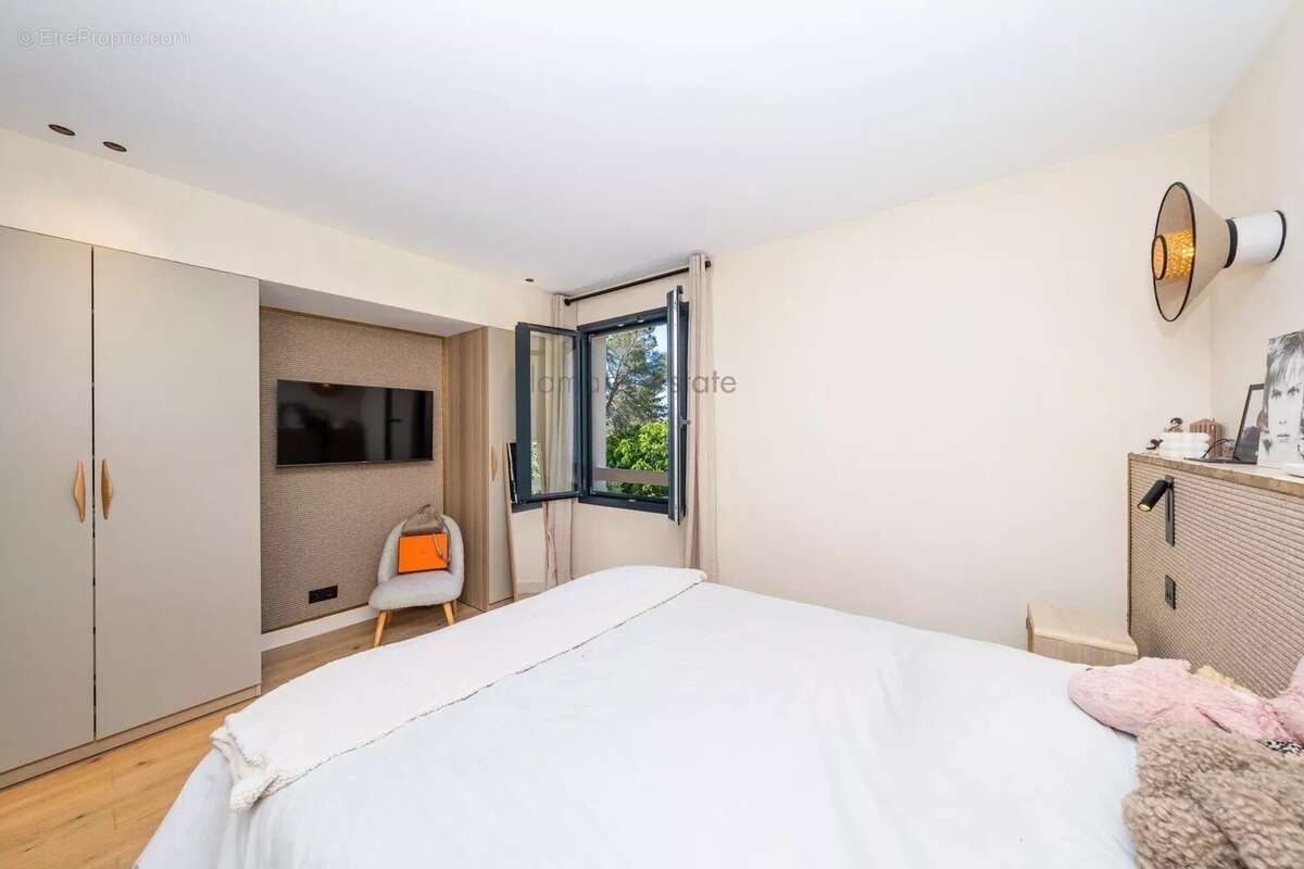 Maison à MOUGINS