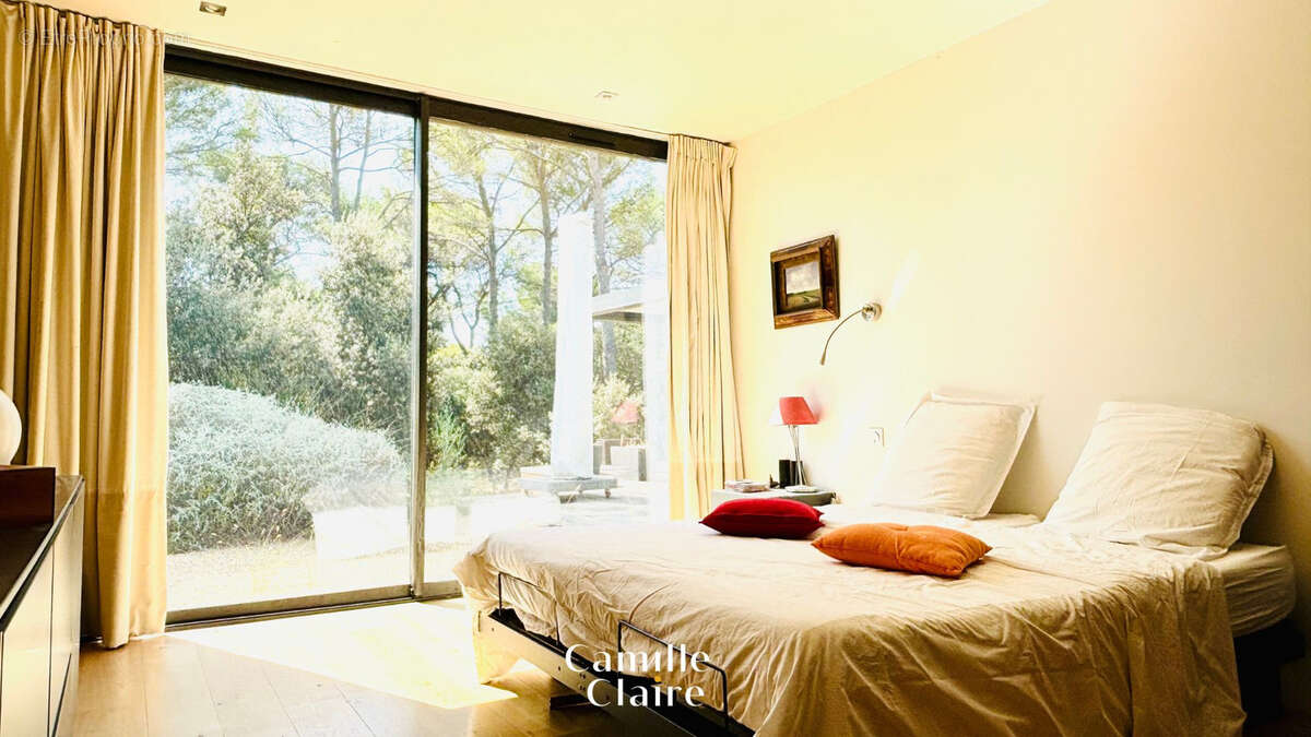 Maison à SAINT-MARC-JAUMEGARDE