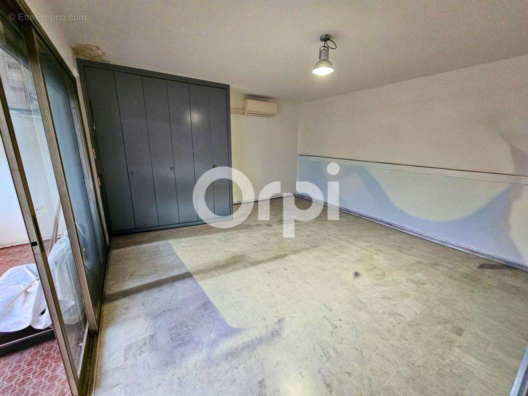 Appartement à MANDELIEU-LA-NAPOULE