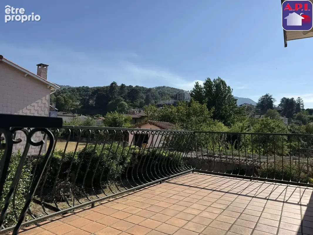 Maison 131 m² à Foix  - photo 4