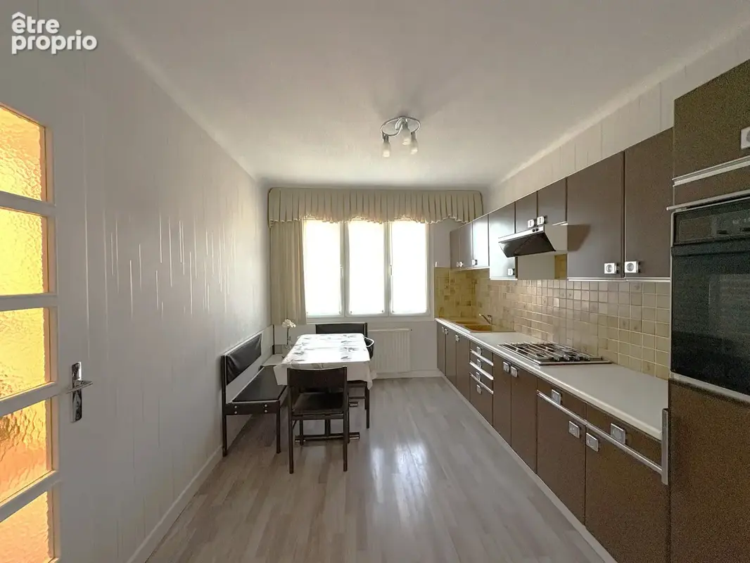Maison - 108m2 - 6 pièces - photo 5