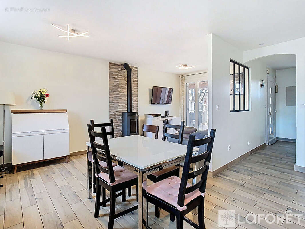 Appartement à VITROLLES