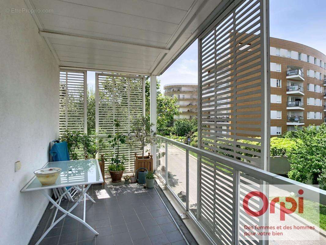Appartement à ISSY-LES-MOULINEAUX