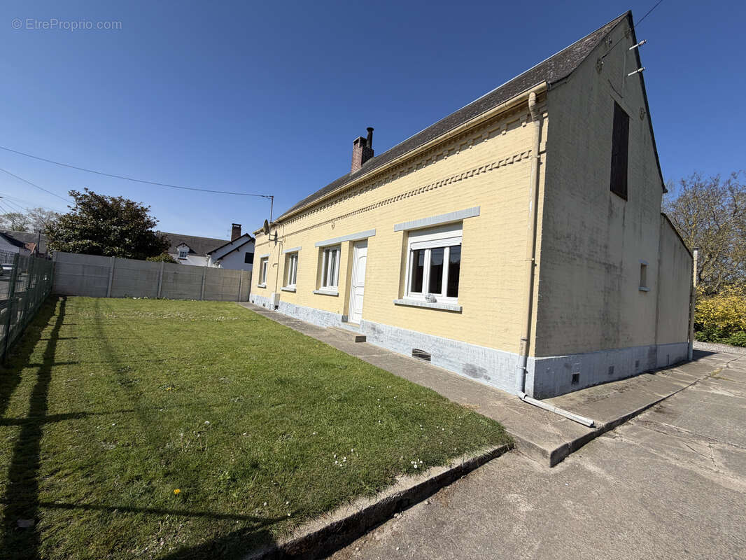Maison à ALLENAY