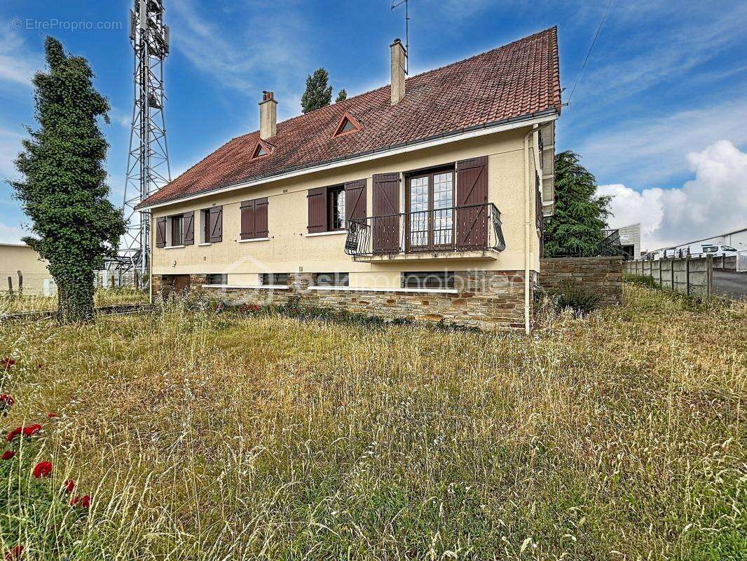 Maison à BRESSUIRE