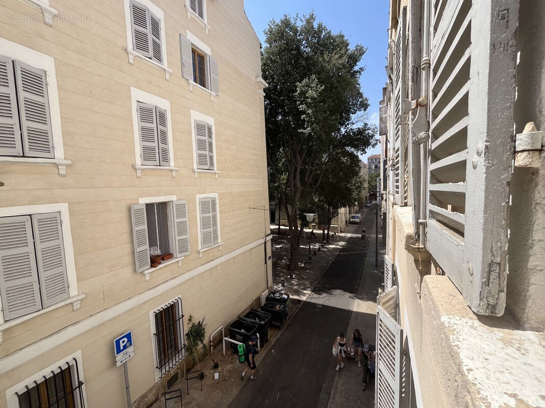 Appartement à MARSEILLE-1E