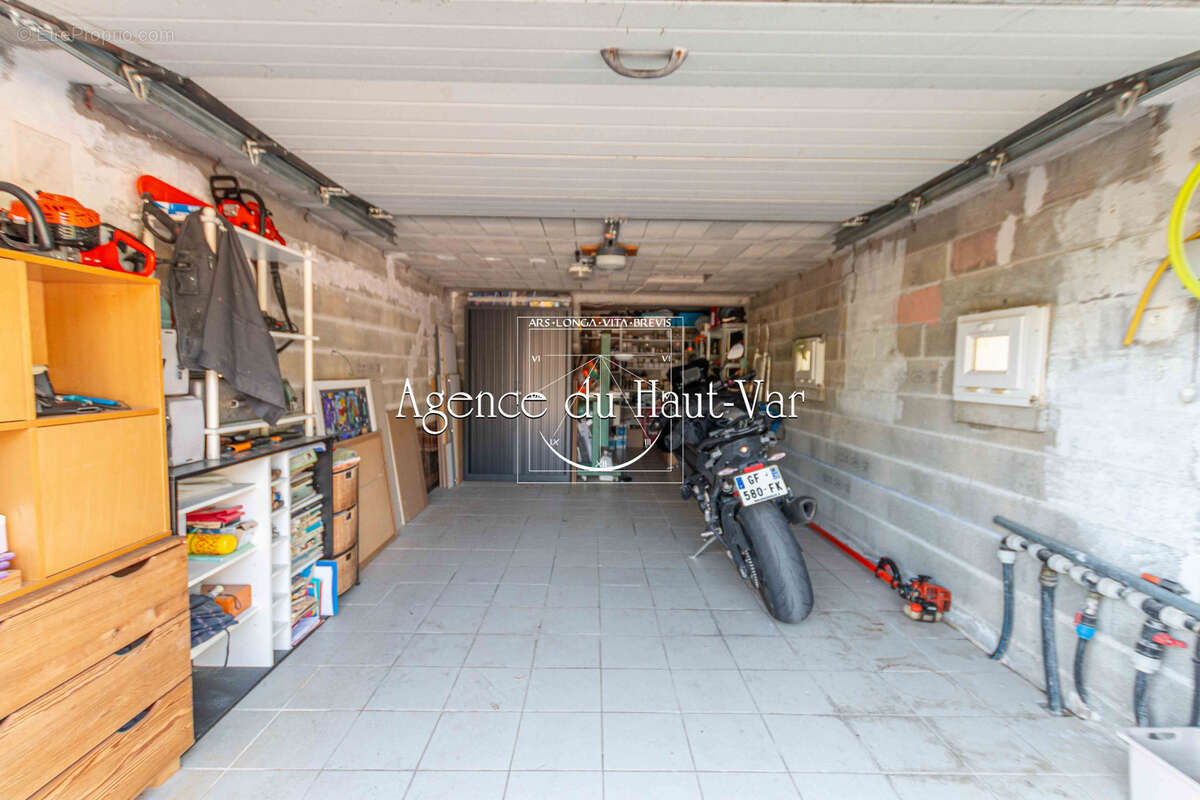 Villa 230m2 avec piscine, et jolie vue - photo 24