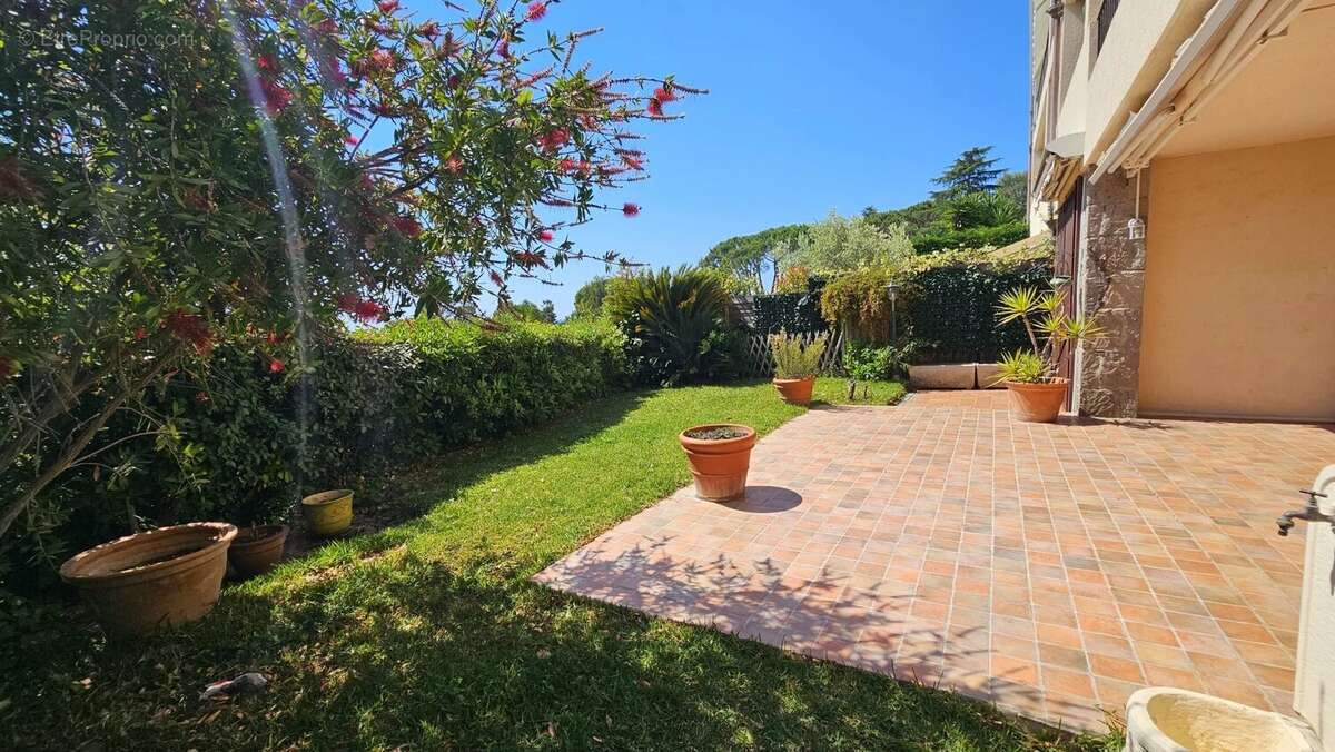 Appartement à VILLENEUVE-LOUBET