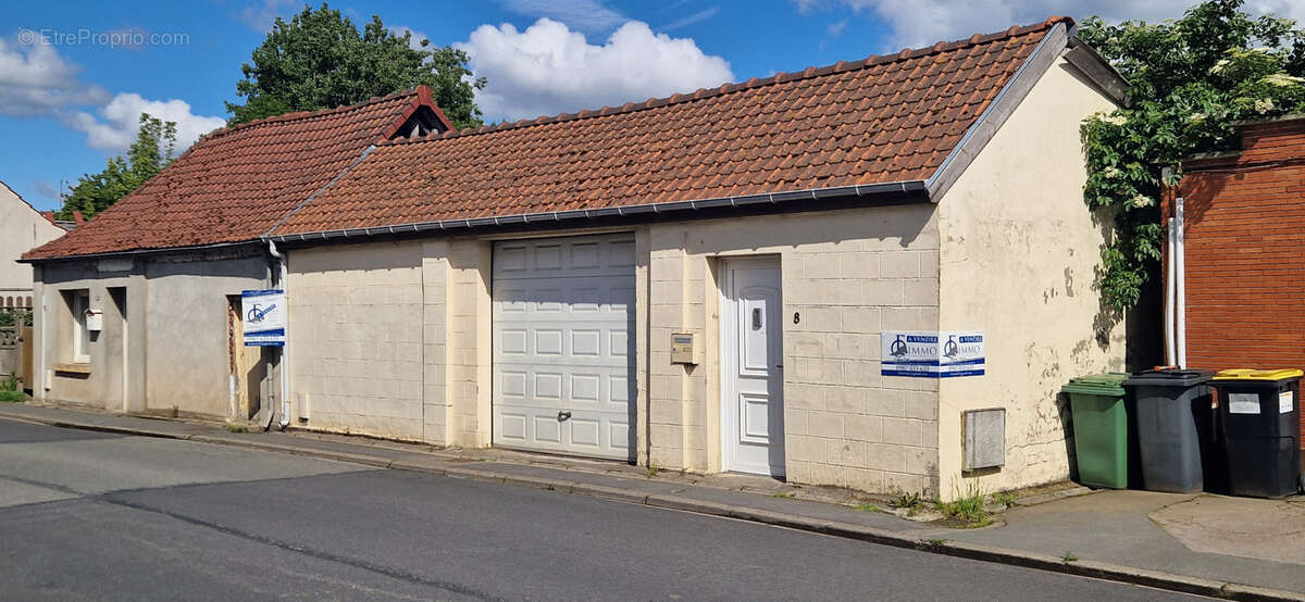 Maison à ALLOUAGNE