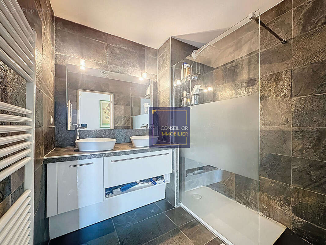 Appartement à CHAPONOST