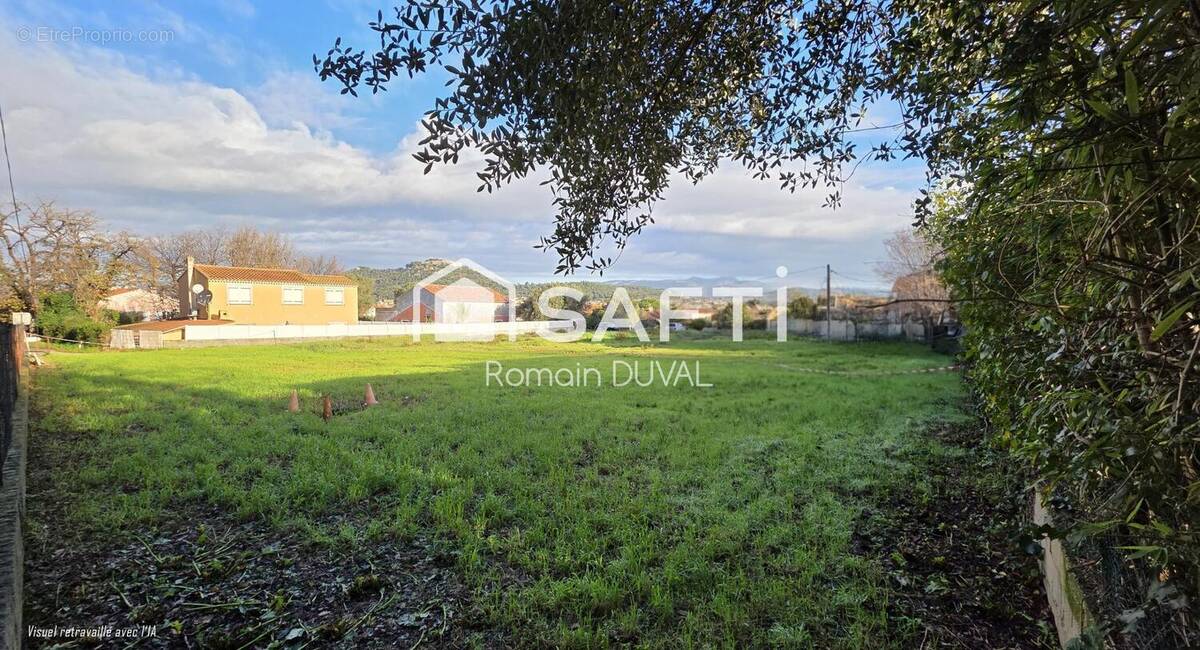 Photo 1 - Terrain à SIX-FOURS-LES-PLAGES