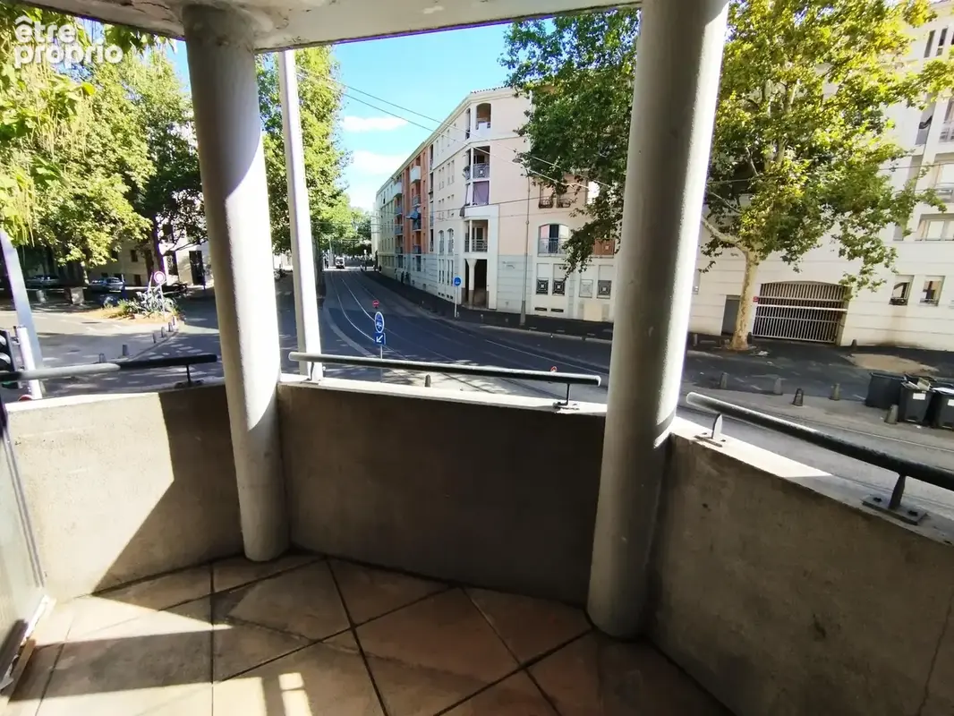 T2 rénové avec terrasse - Quartier Rives du Lez - photo 3