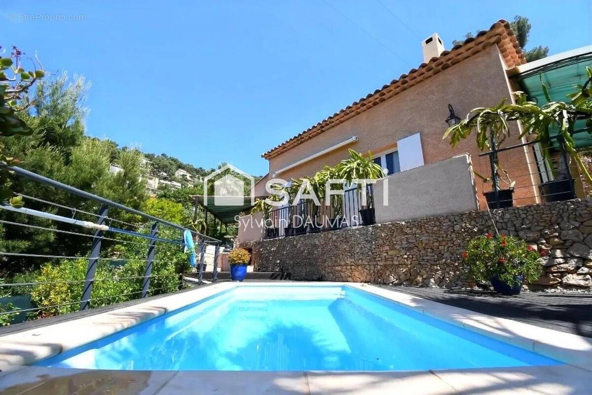 Photo 1 - Maison à TOULON