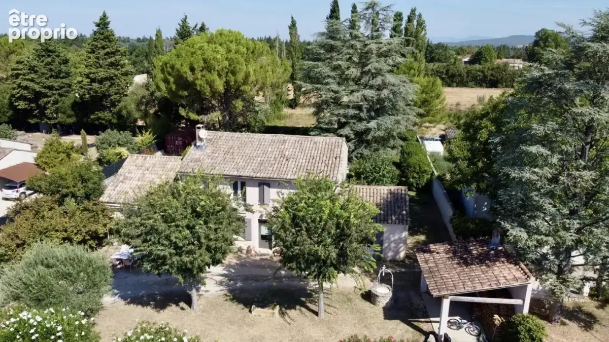 Maison à L'ISLE-SUR-LA-SORGUE