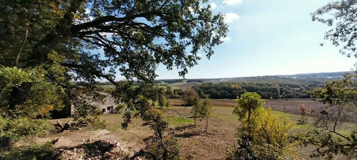 Maison à MONTDOUMERC