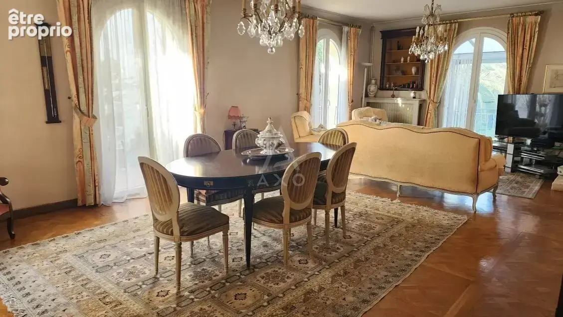 Maison familiale 10 pièces - 225m² - photo 2