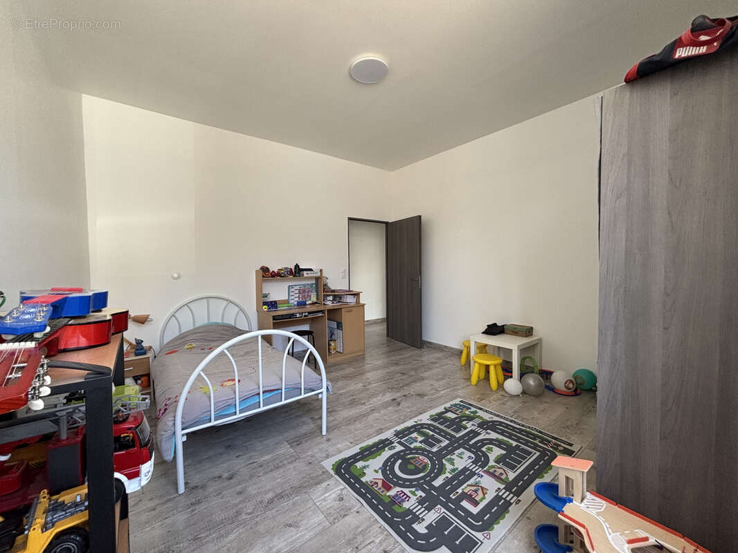 Maison à SAINTE-COLOMBE-SUR-SEINE