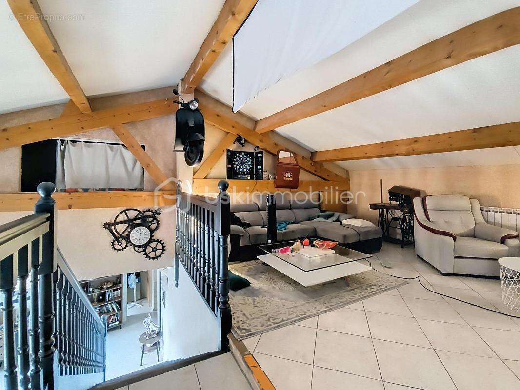 Grande maison familiale de 287 m² avec jardin, piscine et garage – Bédarieux - photo 6