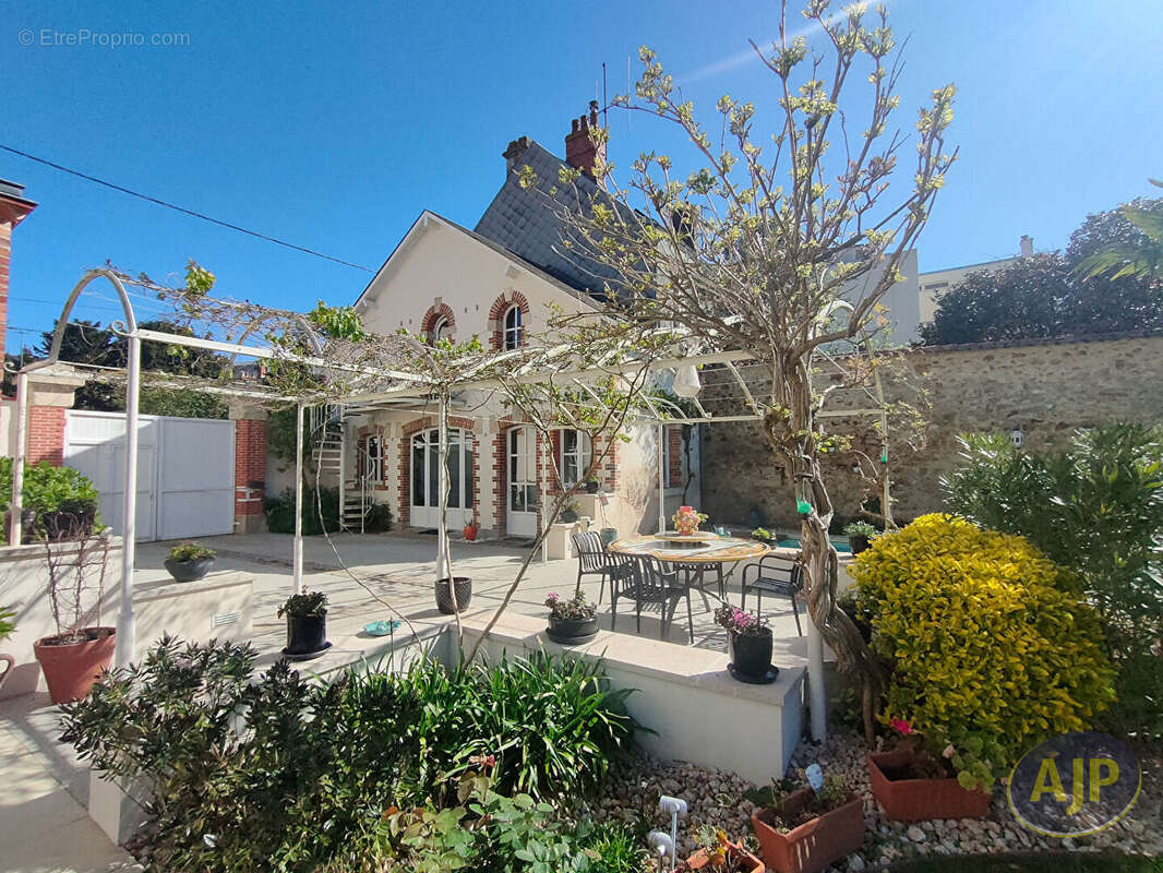 Maison à LA ROCHE-SUR-YON