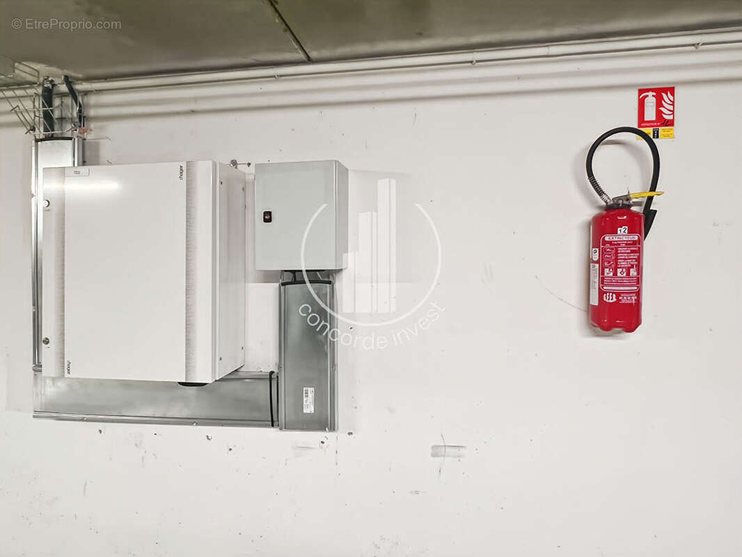 Parking à COURBEVOIE