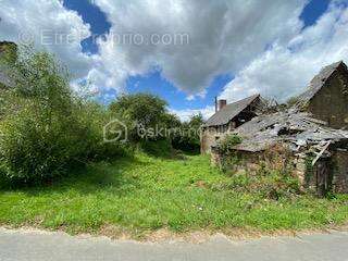 Maison à BAZOUGES-LA-PEROUSE