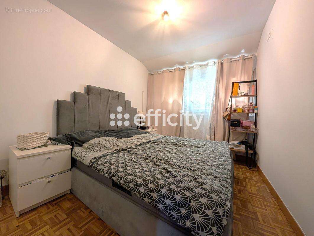 Maison à BOUFFEMONT