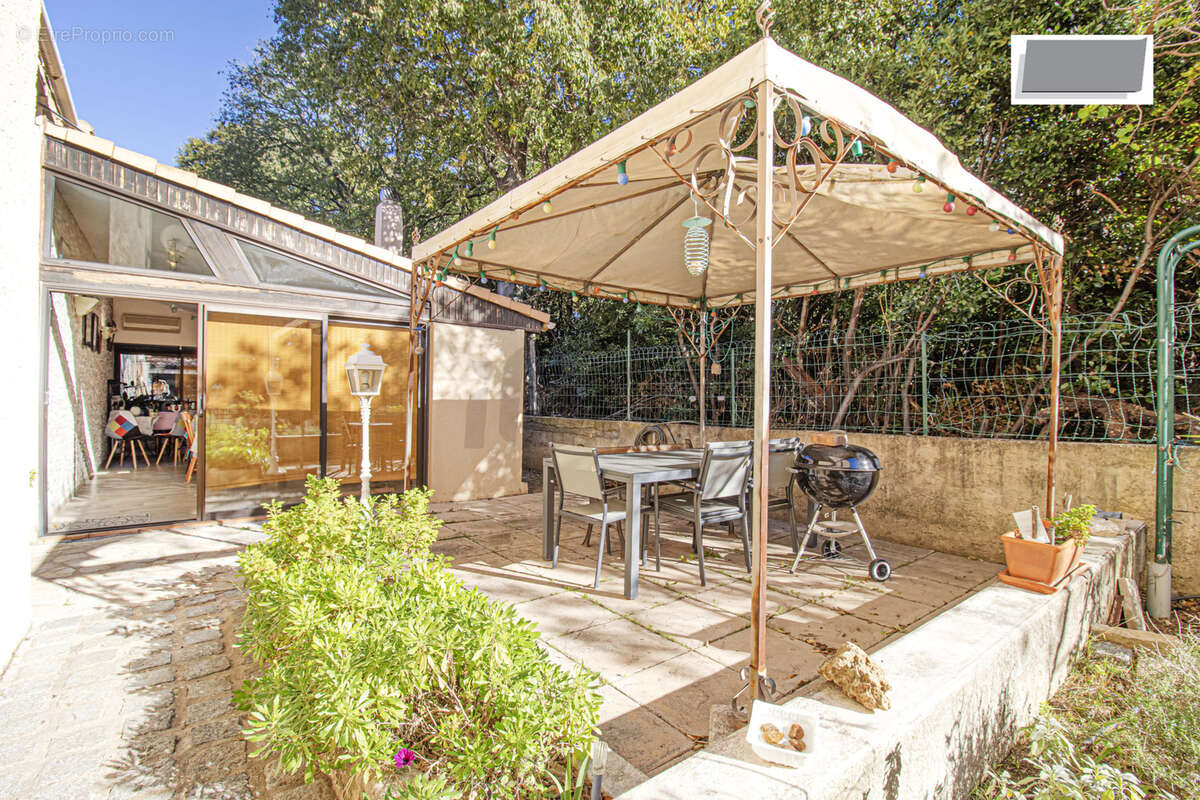 Appartement à OLLIOULES