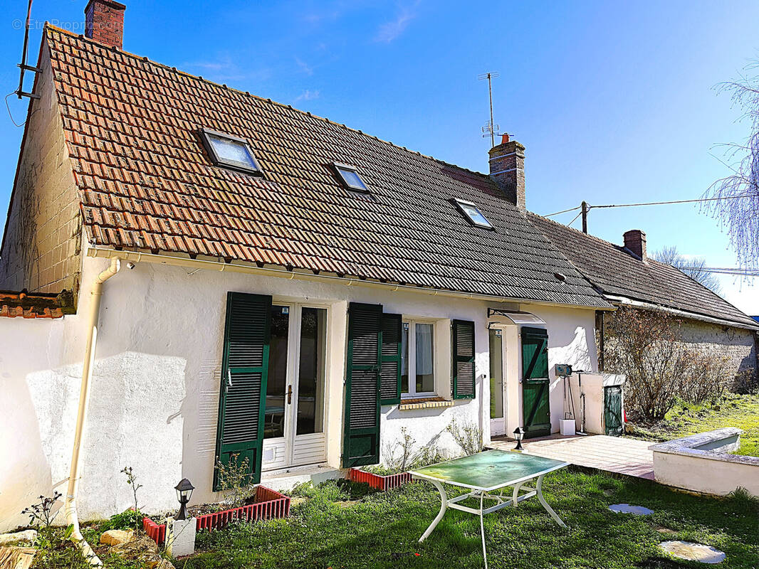 Maison à BEAUVILLIERS