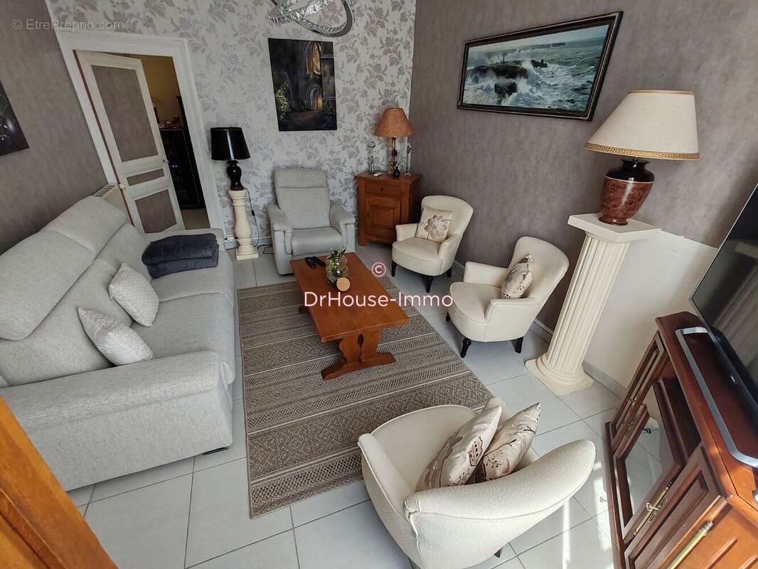 Maison à LES ORMES
