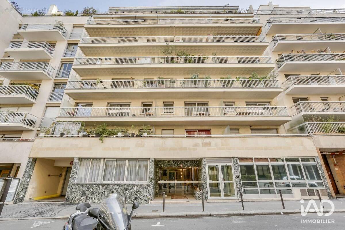 Photo 1 - Commerce à PARIS-15E