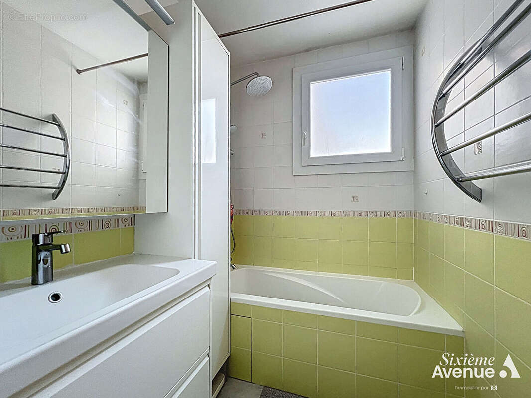 Appartement à SAINT-SYMPHORIEN-D&#039;OZON