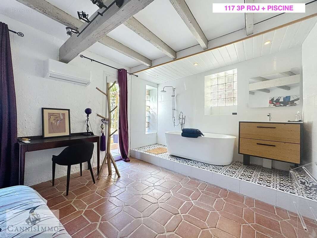 2 immeubles a renover avec piscine cannes - photo 9