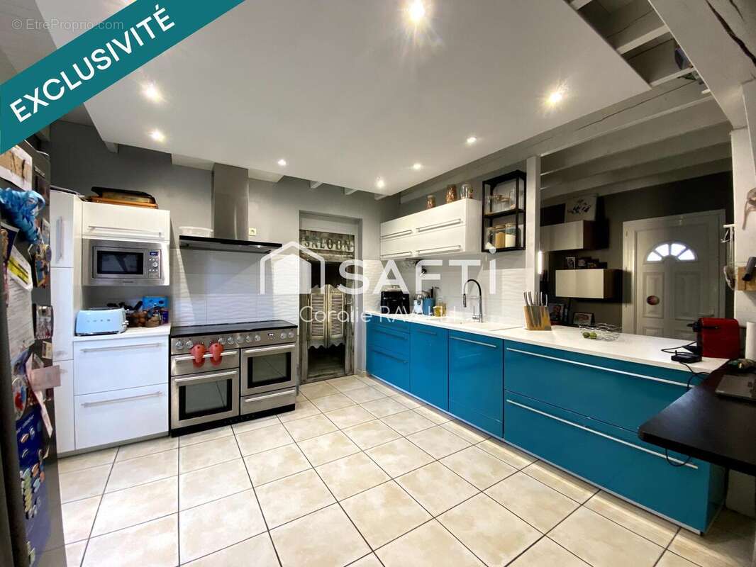 Photo 6 - Maison à VILLEBOIS-LAVALETTE