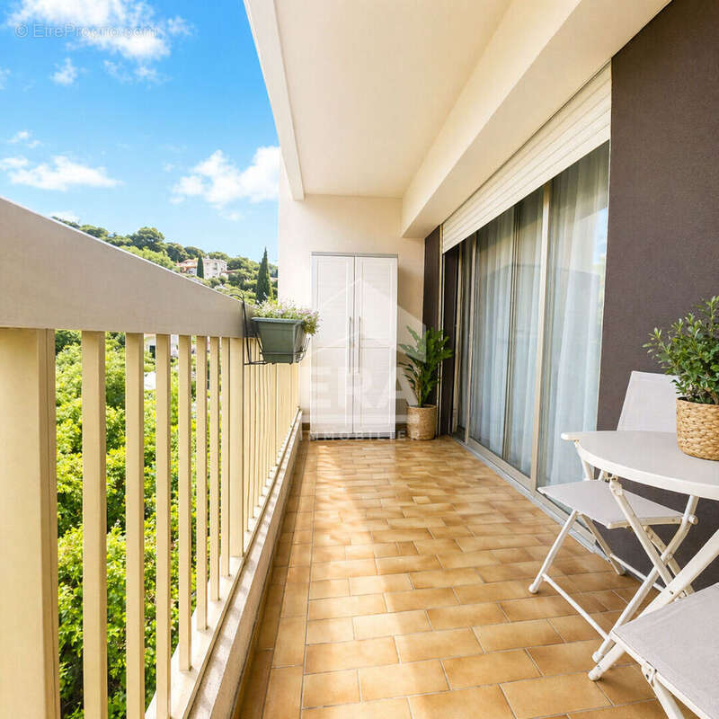 Appartement à LE CANNET