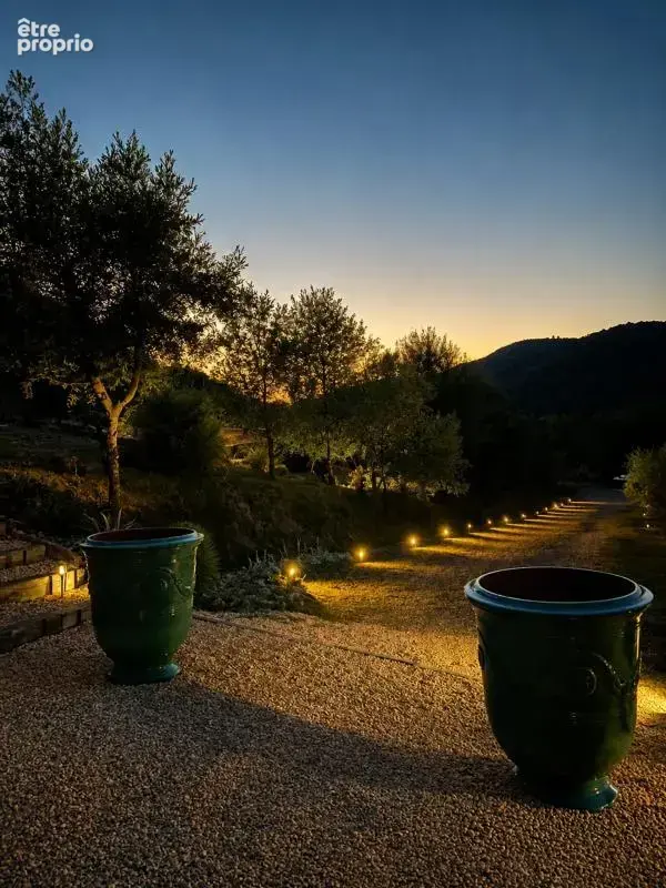 Maison de 4 pièces de 210 m² à Tornac - photo 4