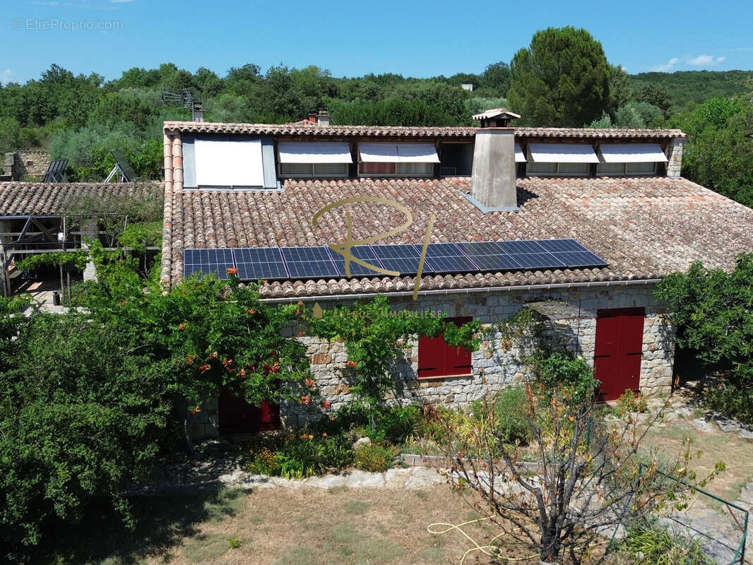 Maison à BARJAC