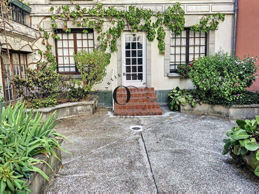 Appartement à PARIS-5E