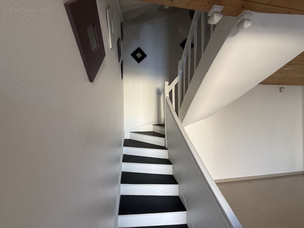 Maison rénovée avec seconde bâtisse à fort potentiel – Plussulien (22320) - photo 7