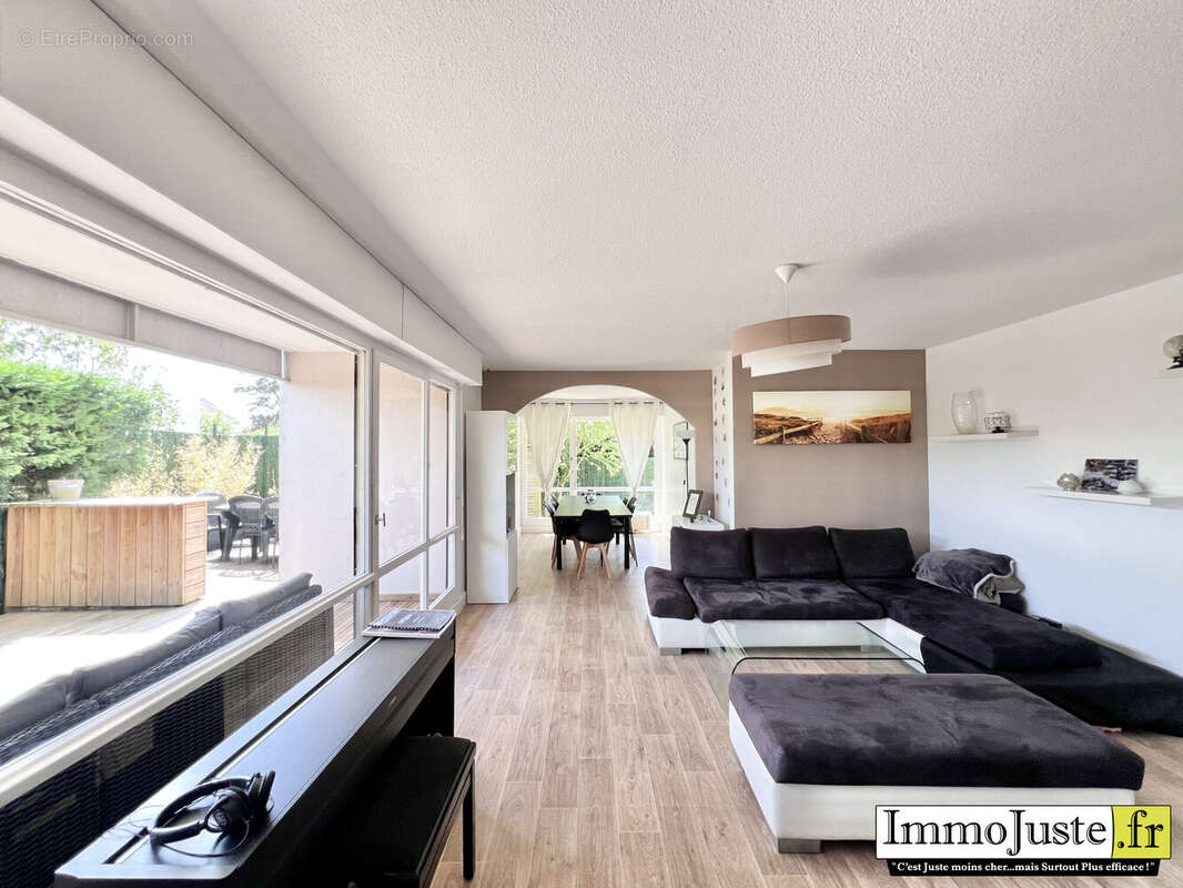Appartement 81 m² à Elancourt  - photo 4