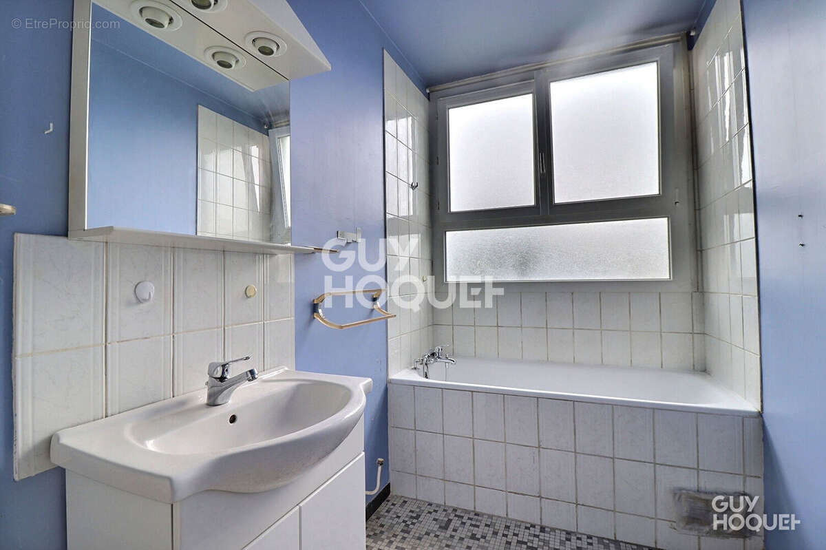 Appartement à SAINT-MICHEL-SUR-ORGE