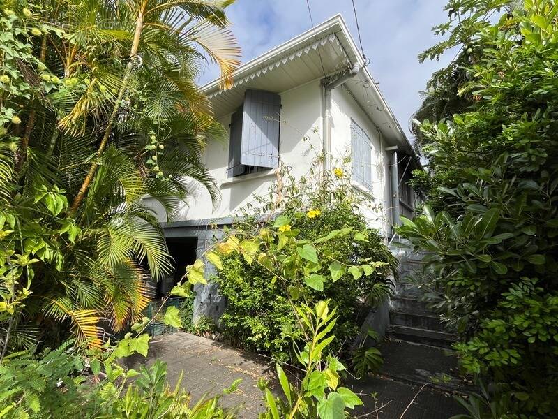Maison à SAINT-DENIS