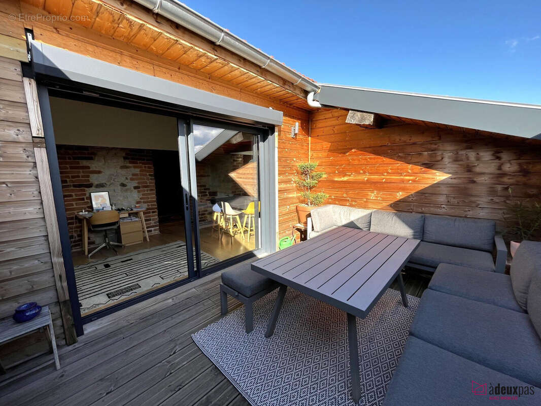 Appartement à SAINT-ETIENNE