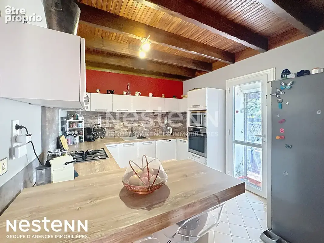 Opportunité rare dans le joli village de Névian!  Haut de maison en duplex avec TERRASSE ET COUR privée - photo 11