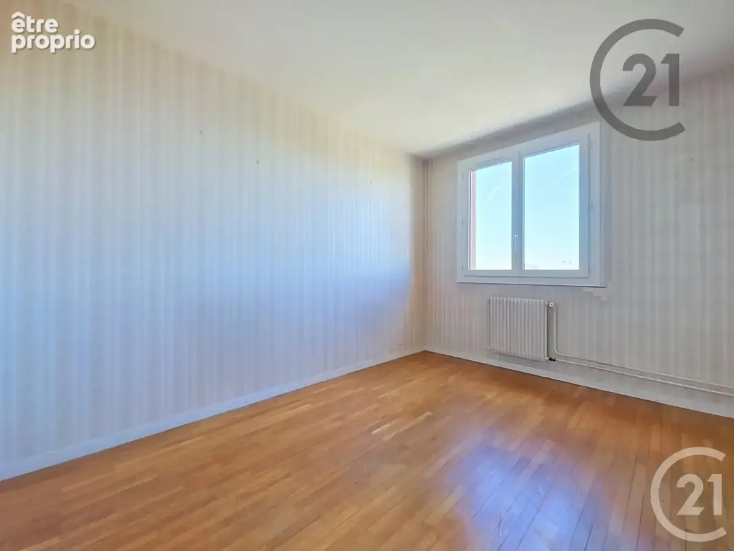 Appartement 5 pièces 99 m² à vendre à Troyes (10000) - photo 5