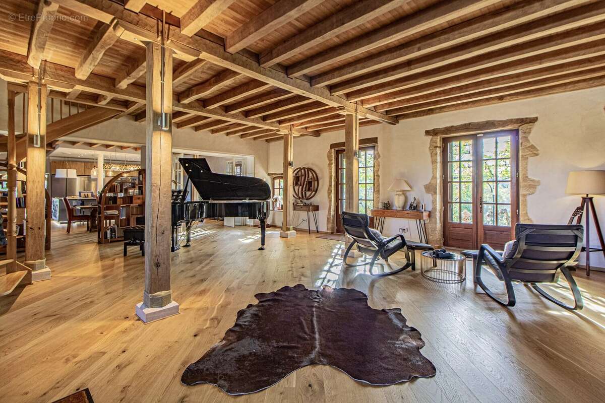 Maison à SIORAC-EN-PERIGORD